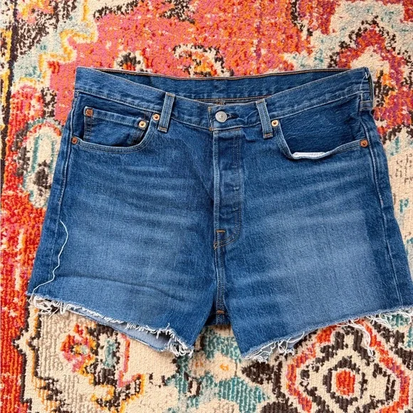 Levi’s 501 Denim Cutoff Shorts - Picture 1 of 5